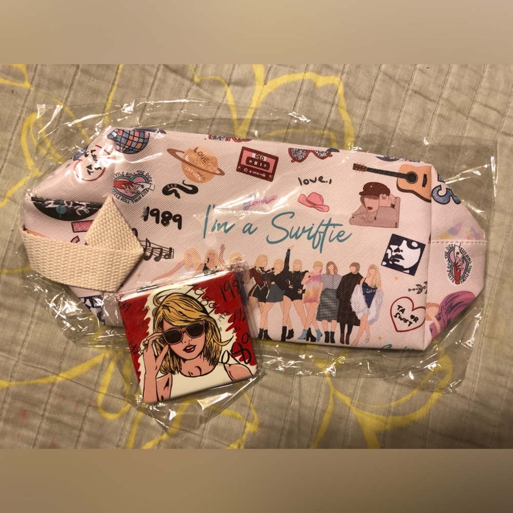 Taylor Swift Makeup Bag with Makeup Compact